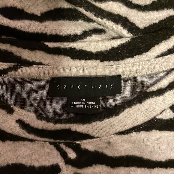 Anthropologie Sanctuary Zebra Striped Sweatshirt XL - Picture 5 of 5